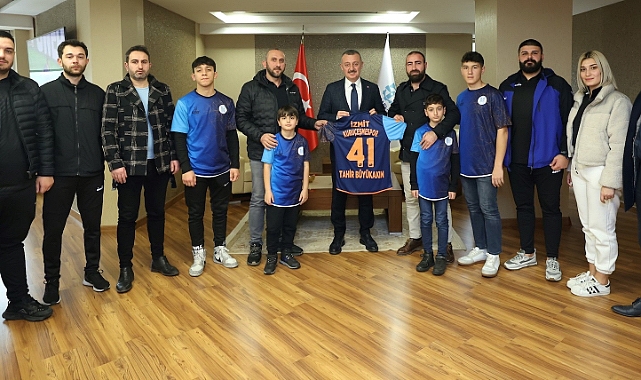 Başkan Büyükakın: Sanat, bilim ve teknolojiyle yetişen nesiller için çalışıyoruz