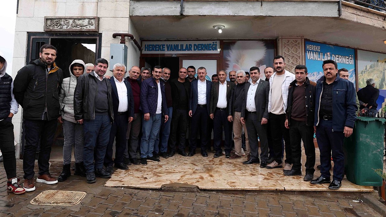 Başkan Büyükakın, Yukarı Hereke'de Vanlılara konuk oldu