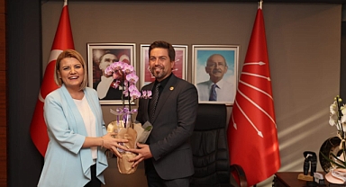Hürriyet'ten CHP İl Başkanı Sarı'ya hayırlı olsun ziyareti