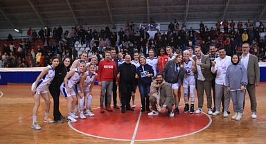 İzmit’in ’Peri’ masalı sürüyor: 78-59
