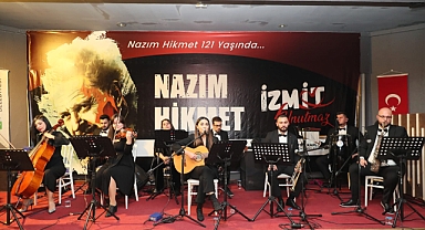 Nazım Hikmet, 121’inci doğum gününde şiirlerle anıldı