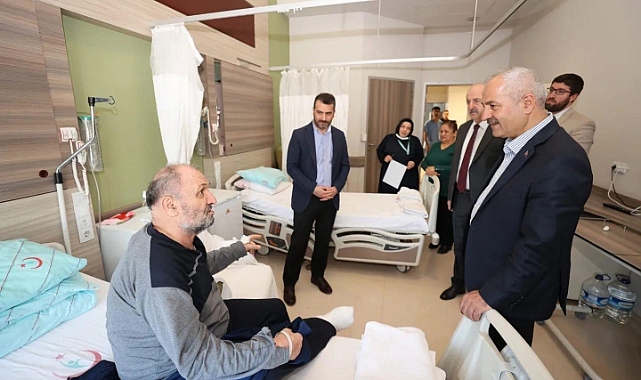 Başkan Büyükgöz’den Depremzede Ailelere ‘geçmiş olsun’ ziyaretleri