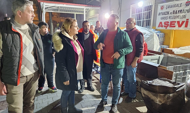 Başkan Hürriyet, kardeş belediyelerin kurduğu çadır kenti ziyaret etti