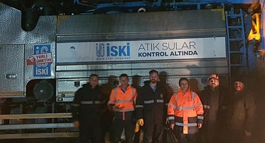 Başkan Hürriyet ve yardım ekipleri depremzedeler için sahada çalışıyor