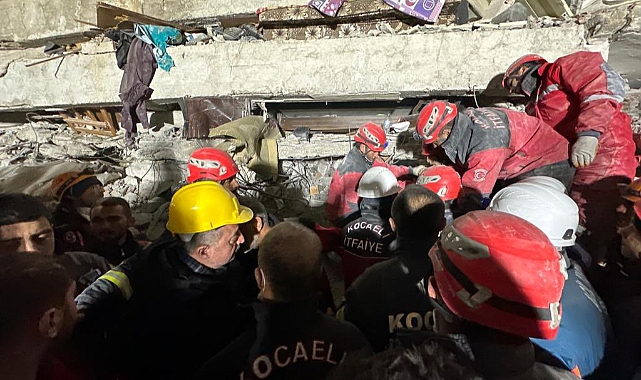 Büyükakın: Bu ekibin alnından öpüyorum