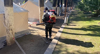 Büyükşehir, deprem bölgesinde salgın riskine karşı önlem alıyor