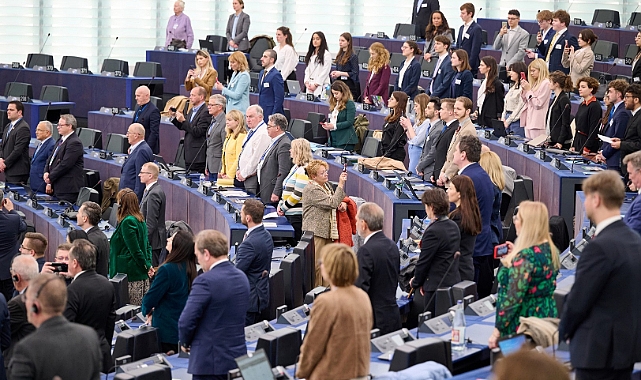 Avrupa Konseyi'nde depremzedeler için saygı duruşu