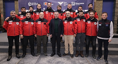 Başkan Büyükakın, arama-kurtarma ekipleriyle iftarda buluştu