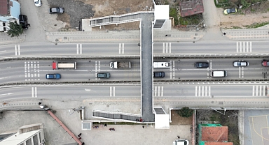 Darıca Okul Yolu Caddesi'nde üst geçit tamam