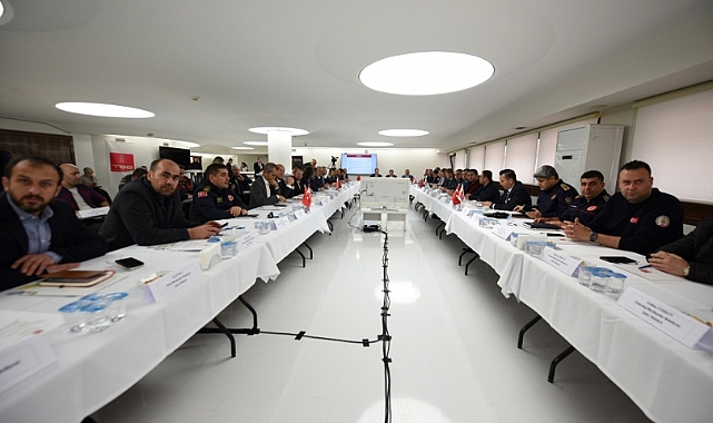 ''İtfaiyecilere tarihi bir sorumluluk düşüyor''