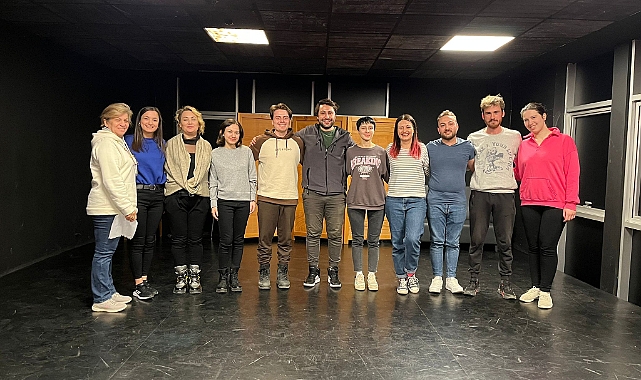 İzmit Belediye Tiyatrosu’nda dersler aralıksız devam ediyor