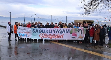 İzmit Belediyesi sağlıklı yaşam yürüyüşleri Emekçi Kadınlar Gününde tekrar başladı