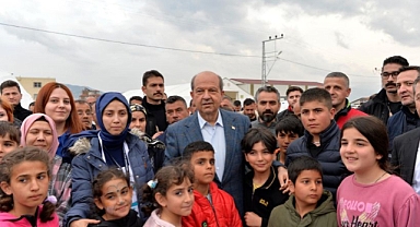 KKTC Cumhurbaşkanı Ersin Tatar'dan Büyükşehir'in çadır kentine ziyaret
