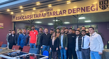 Taraftar Çakır’ı bağrına bastı