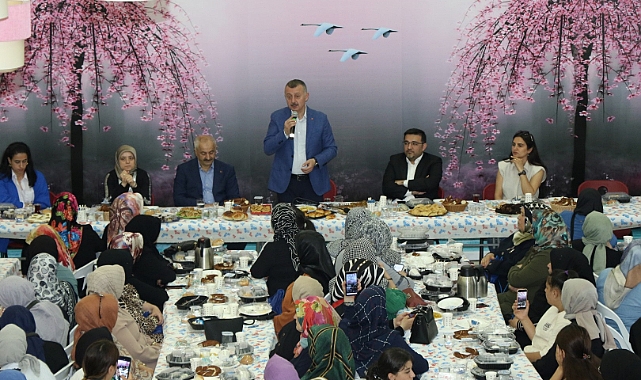 Başkan Büyükakın, Gebze'de ailelerle buluştu