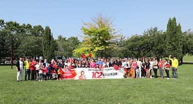 Başkan Hürriyet, 102. Yıl yürüyüş etkinliğinde kadınlarla bir araya geldi