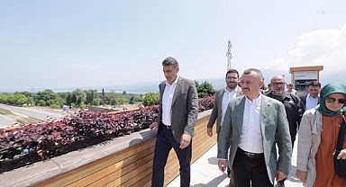 Büyükakın hizmete giren üst geçitlerde incelemelerde bulundu