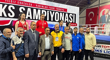 Kağıtsporlu boksörlerden 3 bronz
