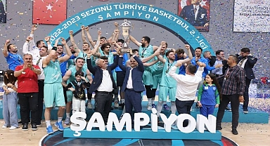 Spor kenti Çayırova’ya şampiyonluk kupası çok yakıştı!