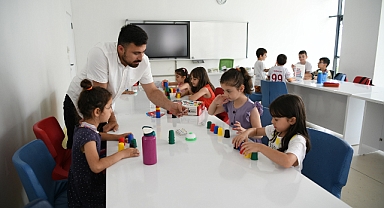 Bilgi evleri ve gençlik merkezinde yaz eğitimleri sürüyor