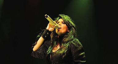 Ladino Müziğinin Tutkulu Sesi Yasmin Levy, 10 Ağustos’ta Sahne Alacak