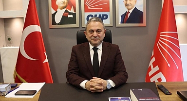 CHP İzmit İlçe Başkanı Gökhan DARCAN 30 Ağustos Zafer Bayramı'nı kutladı