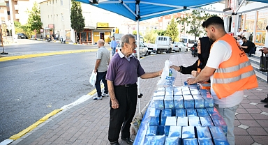 Belediyeden vatandaşlara kandil simidi