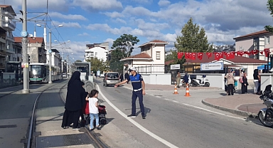 Büyükşehir Zabıtası okul önlerinde, çocuklar güvende