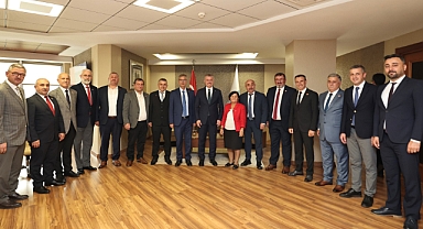 ''Hizmetlerimizde muhtarlarımızın imzası var''