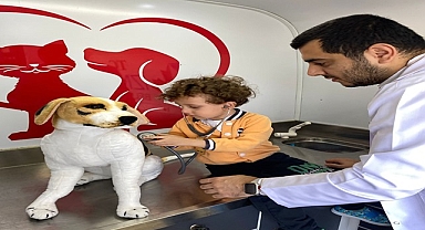 İzmit Belediyesi veterinerlerinden 4 Ekim Hayvanları Koruma Günü’nde anlamlı etkinlik