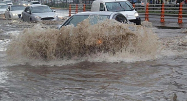 Meteoroloji'den 11 il için sarı kodlu uyarı: Su baskınlarına dikkat!