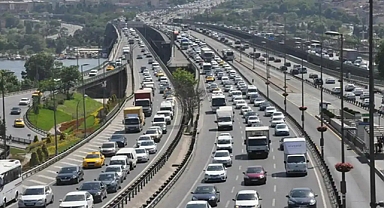 Otoyol ve köprü geçiş ücretlerine yapılan düzenleme ertelendi