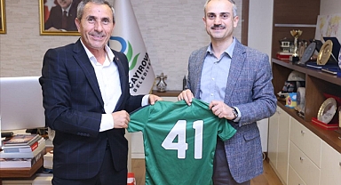 Spor kulüplerinden Çiftçi’ye ziyaret