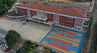 188 okula basket ve voleybol sahası
