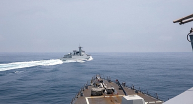 ABD ve Kanada savaş gemileri Tayvan Boğazı'nda