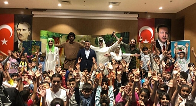 Dilovalı Çocuklar Tiyatroya Doydu