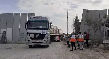 Filistin Kızılayı 155 kamyon yardımı daha teslim aldı