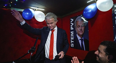 Hollanda'da seçimleri Geert Wilders kazandı