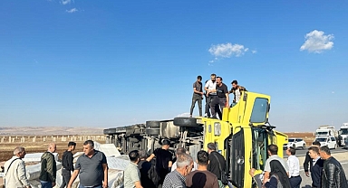 İpekyolu'nda tır kazası: 1 yaralı