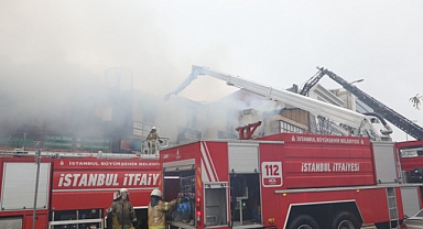 İstanbul'da marangoz atölyesinde yangın