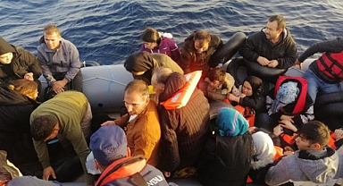 İzmir'de 132 düzensiz göçmen kurtarıldı