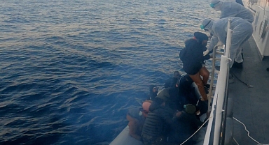 Muğla ve Balıkesir'de 59 düzensiz göçmen kurtarıldı