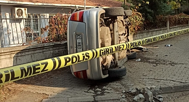 Polisin kovaladığı otomobil takla attı: 2 yaralı