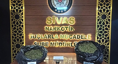 Sivas'ta uyuşturucu operasyonu: 3 kilo 450 gram esrar ele geçirildi