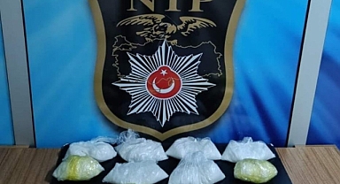 Araçlarında uyuşturucu bulunan 2 kişi tutuklandı