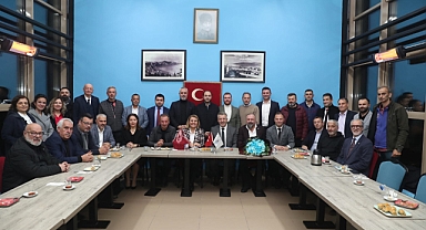 Başkan Hürriyet, Kocaeli Trabzonlular Derneğini ziyaret etti