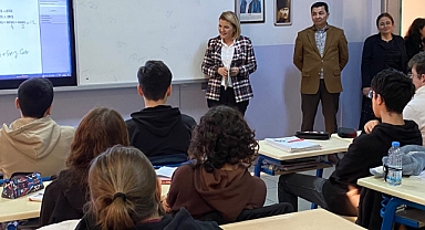 Başkan Hürriyet, lise öğrencileriyle bir araya geldi