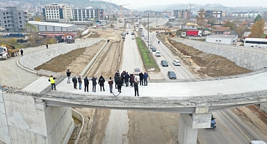 Büyükakın: Ulaşımda kilitleri teker teker açıyoruz
