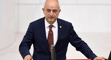 CHP'li vekil, Saadet Partisine geçti