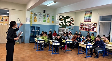 Çocuklar interaktif yöntemle sıfır atığı öğreniyor